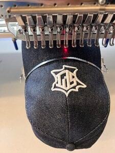 Broderie casquette